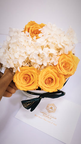 ROUND MIXED FLOWER BOX