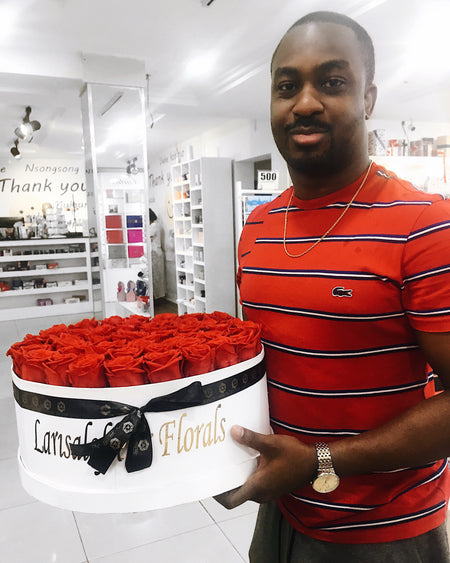 ROUND LARGE ROSES BOX