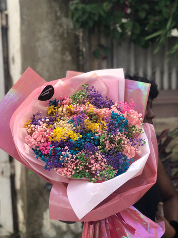 MIXED COLOURED BABYBREATH AND BALLONS