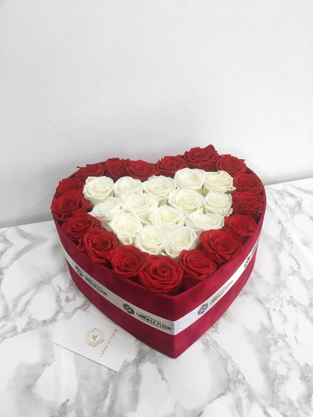 VELVET LOVE HEART SHAPED BOX (LARGE)