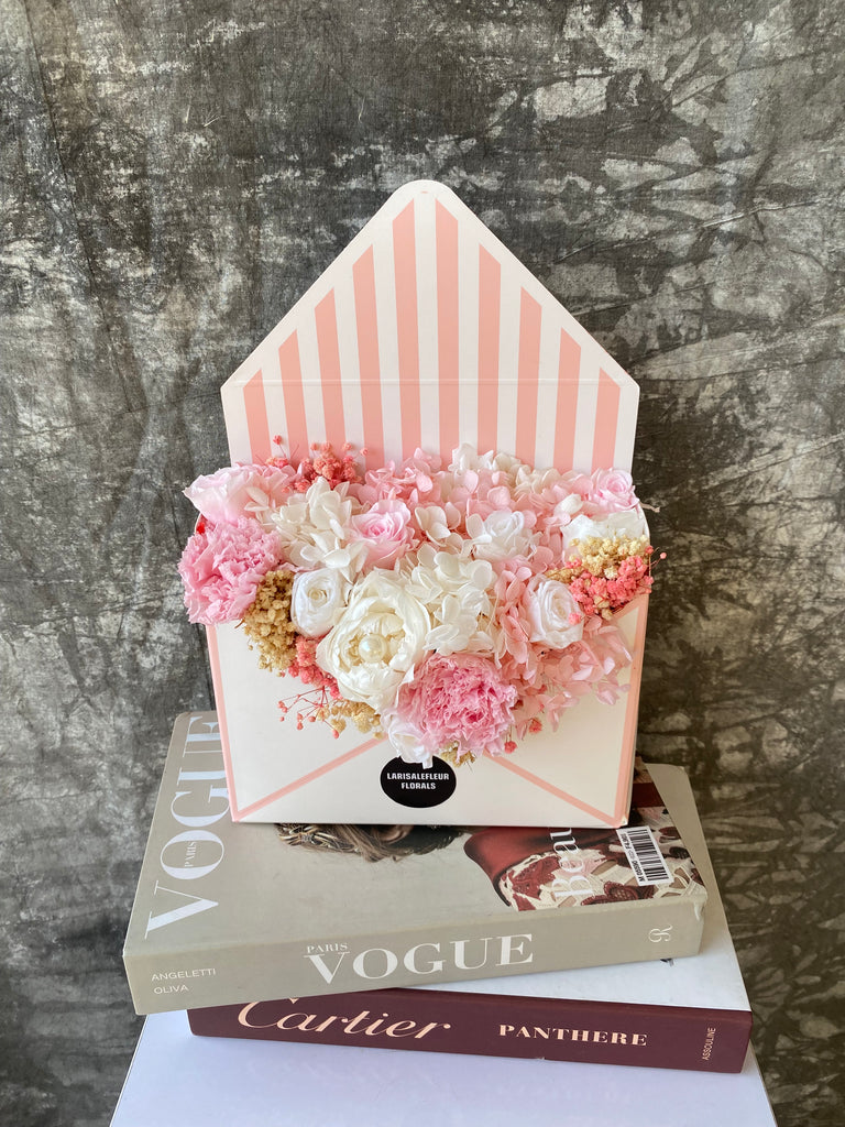 ENVELOPE ARRANGEMENT