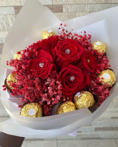 ROSES AND CHOCOLATE BOUQUET